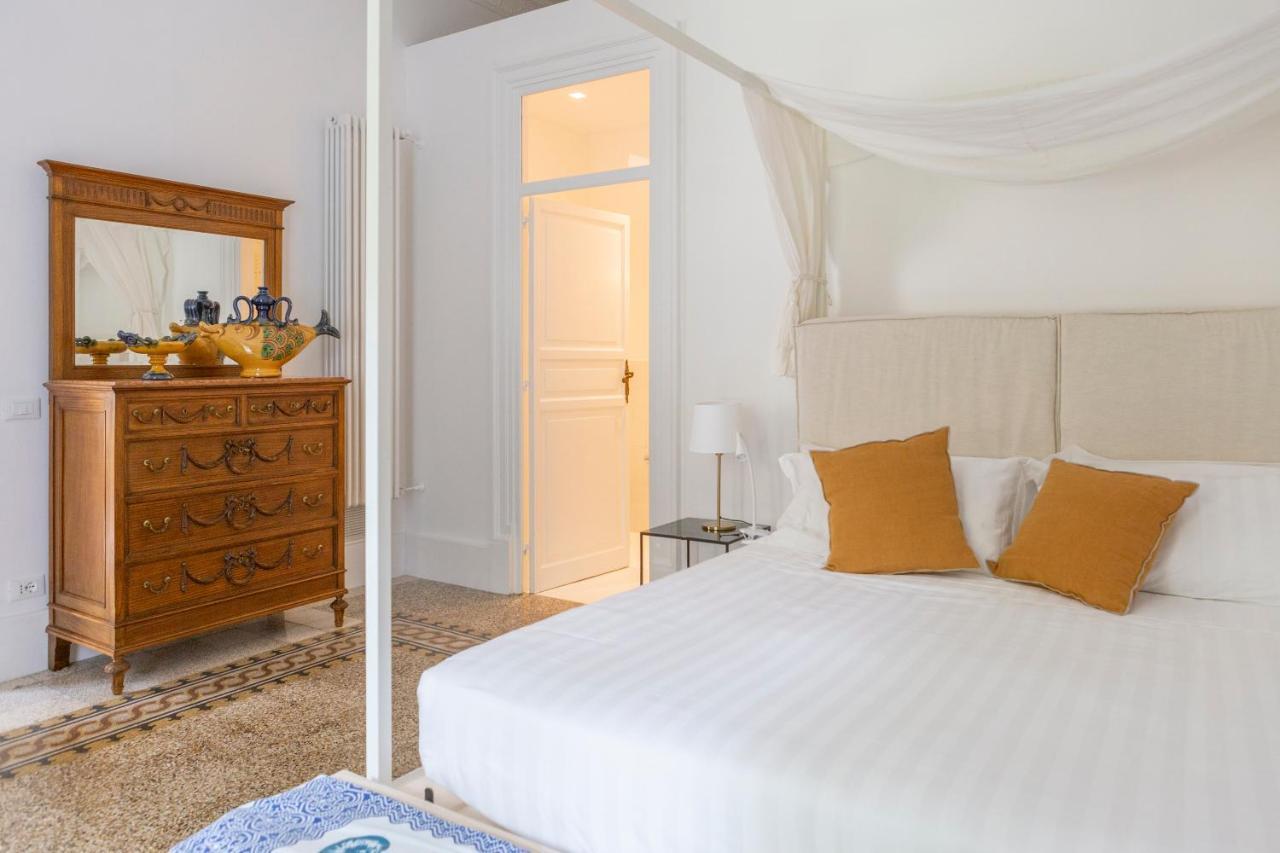 Garden Suite In Private Villa On Via Liberta 巴勒莫 外观 照片
